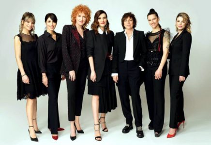 Una Nessuna Centomila in concerto Mannoia, Emma, Amoroso, Giorgia, Elisa, Nannini, Pausini