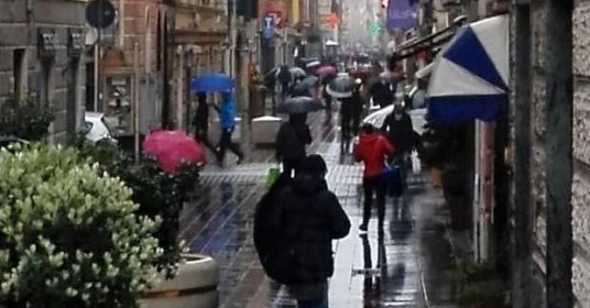 Coronavirus Liguria, sempre crescita dei casi 326, ben 65 in più rispetto a ieri, ma troppa gente in giro