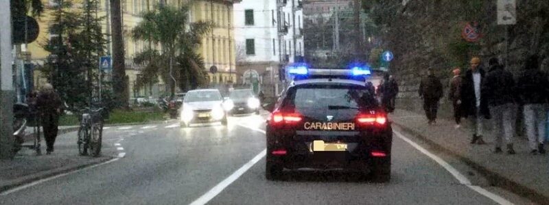 Controlli anti contagio Fra i denunciati anche uno stalker cui è stato applicato il braccialetto elettronico