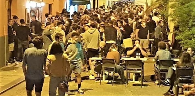 Movida a Savona. Darsena come nulla fosse successo in questi quattro mesi!