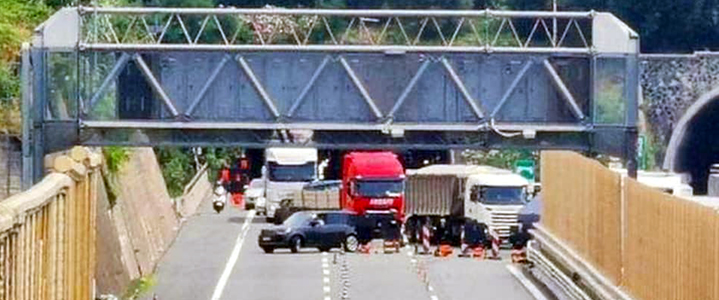 Autostrade, Lega e Toti: “Tutti cantano vittoria, compresi i titoli in borsa di Atlantia che segnano oltre il 24%”