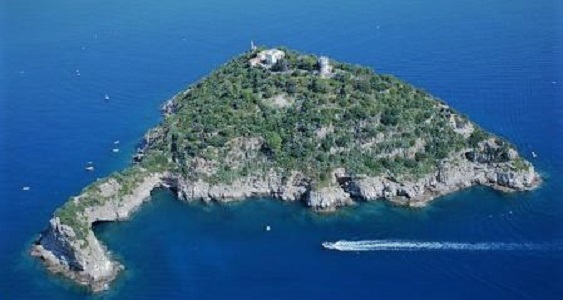 Isola Gallinara: Italia Viva e Fratelli d’Italia “L’isola torni allo Stato”