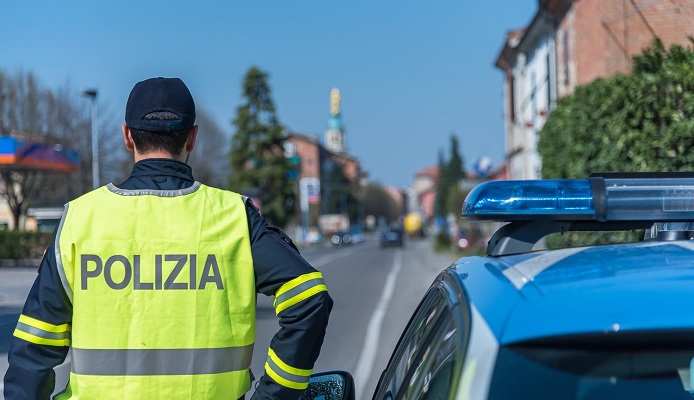 Acqui Terme – Bistagno, auto ammassate e non consegnate al centro di demolizione, 4 denunce