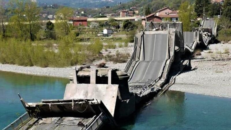 Gronda e Ponte Albiano Magra. Toti e Rixi a muso duro con la ministra De Micheli: “Cinque mesi di immobilismo”