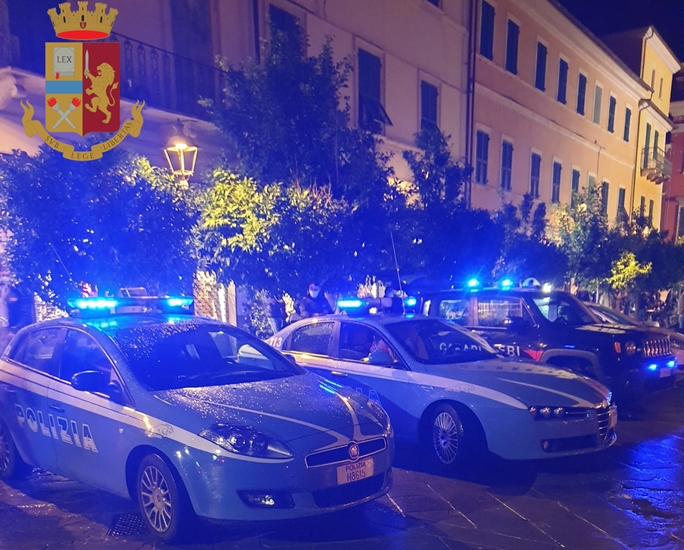 Ancora un poliziotto colpito con un pugno, pusher denunciato dalla polizia di Sarzana