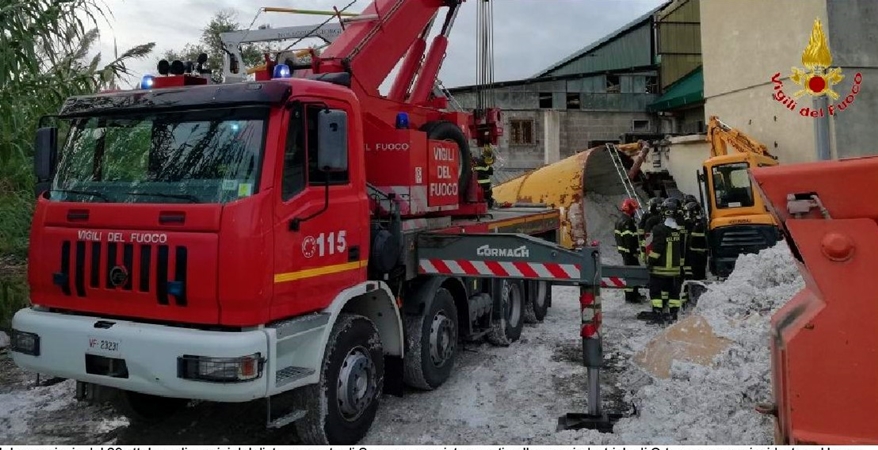 Tragico incidente sul lavoro a La Spezia, muore un 37enne, lascia moglie e due figli