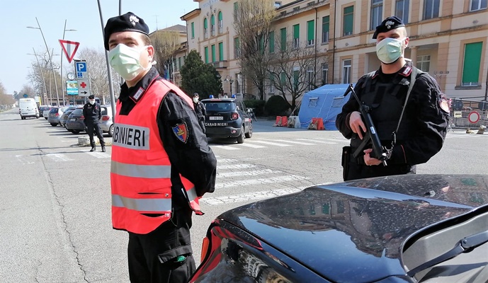 Alessandria cronaca brevi: spaccio e danneggiamenti, 3 denunciati da Carabinieri