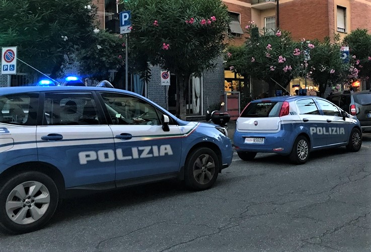 L’ex compagna e i figli piccoli vivono nella paura dei continui maltrattamenti, ora è stato arrestato