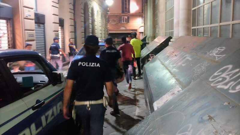 Genova cronaca. In videochiamata con la fidanzata assiste in video all’arresto del ladro del cellulare di lei