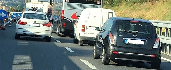 Autostrada A10 per Genova, Celle Ligure notte casello chiuso