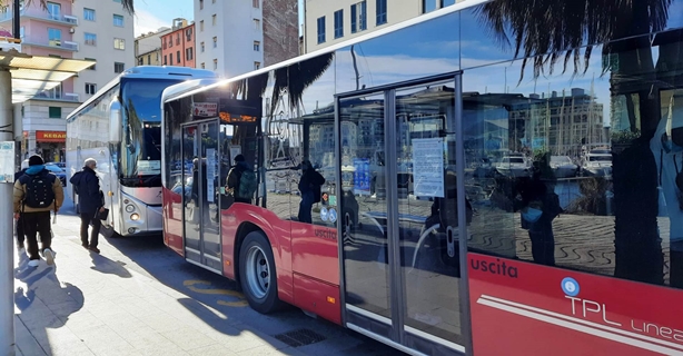 Tpl Savona, il nuovo piano trasporti non piace ai genitori