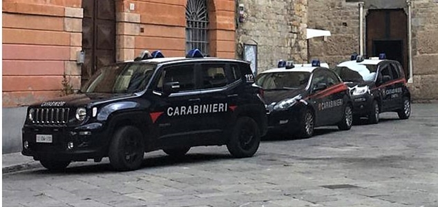 Rubavano in un cantiere edile a Noli, presi 2 giovani