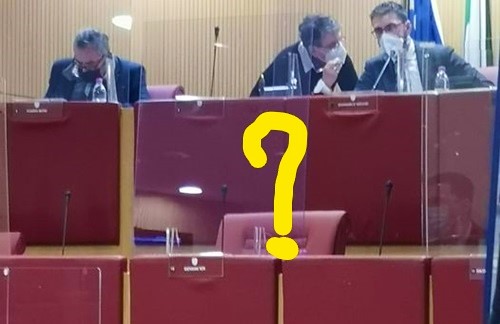 Liguria. Sinistra furibonda per le assenze del governatore Toti