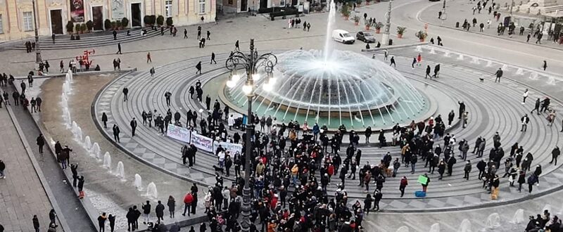 Lavoro Liguria. Dipendenti e datori lavoro in piazza insieme