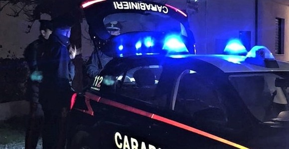 Apprezzamento pesante ad una ragazza e scatta la rissa, denuncia dei carabinieri di Acqui Terme