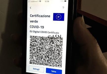 Da domani per chi ha più di 12 anni serve il green pass