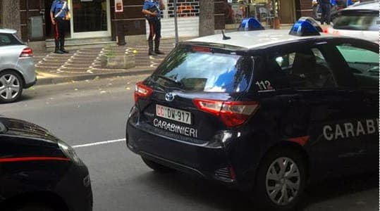 Arrestata a Savona una 22enne dopo due furti in via Nizza