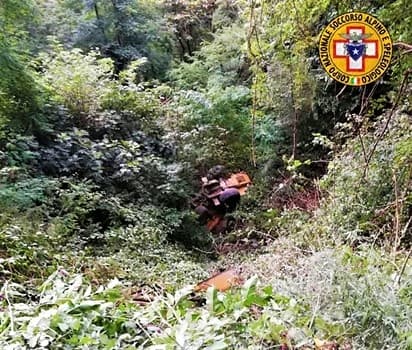 Incidente a Stella, operaio precipita per 15 metri, trasferito al Santa Corona