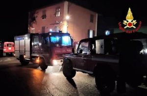 Genova 2 incendio distrugge appartamento a montoggio
