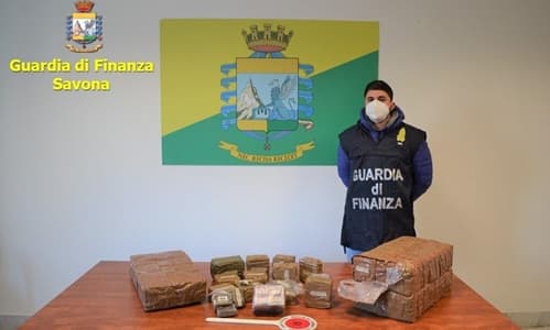 Varazze due arresti per spaccio, sequestrati 40 chili di hashish