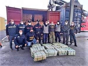 Finanza La Spezia maxi operazione antidroga cocaina