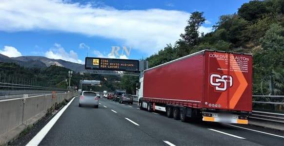 A10 Genova – Savona deviazione obbligatoria sulla A26, che caos