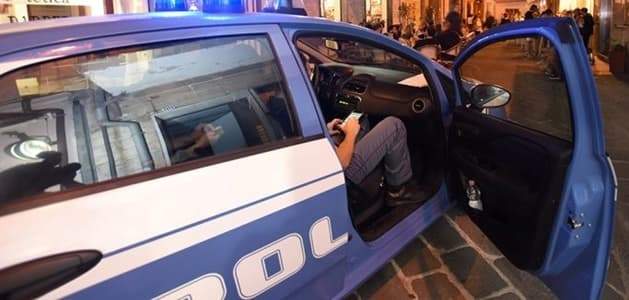 Due rapine a Genova in piazza Giusti e via Gramsci, due arresti