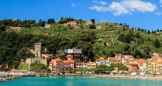 Incidente mortale in un cantiere edile a Lerici, muore un 51enne