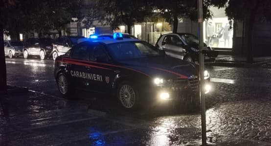 Lite in discoteca a Cairo Montenotte, accoltellato un giovane