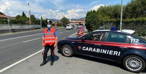 Liguria, rapina alla filiale Credit Agricole di Vezzano, 4 banditi in fuga