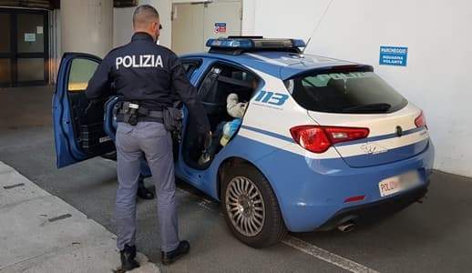 Stalker colpisce al volto il fidanzato della ex, arrestato a Cornigliano