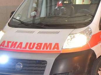 Grosseto, cava l’occhio al padre di 98 anni dopo averlo picchiato: arrestato