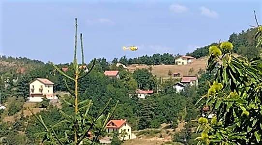 Grave incidente moto auto a Tiglieto, due motociclisti in codice rosso