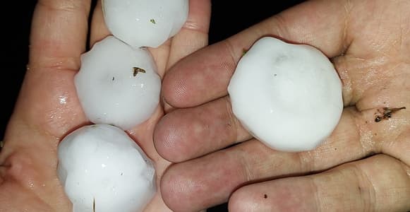 Grandine in Piemonte, il forte temporale è stato filmato da Sassello