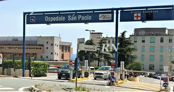 Varazze, cade dal muretto e batte di testa, bimbo al San Paolo