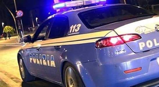 Calci e pugni agli agenti della Polizia, foglio di via dal Questore di Savona