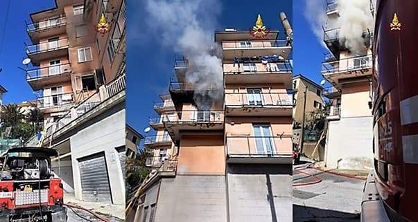 Brucia un appartamento a Busalla, due ricoverati al San Martino