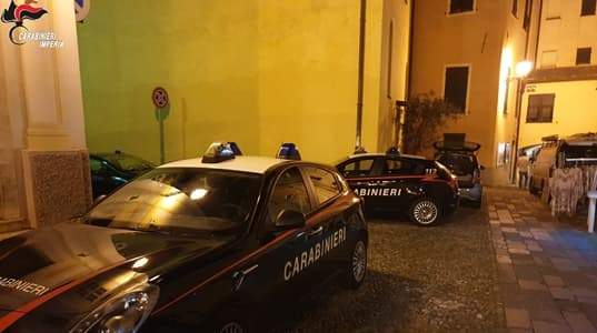 Da Asti a Sanremo commette rapina e tentata estorsione, arrestato 42enne
