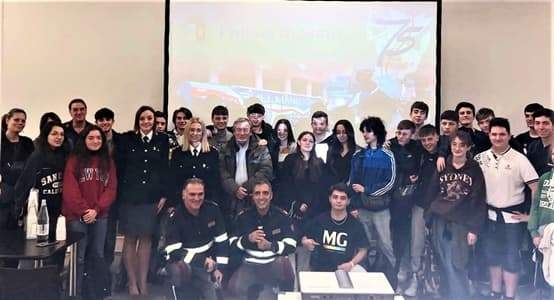 Polizia Stradale incontra gli studenti nel 75° Anniversario