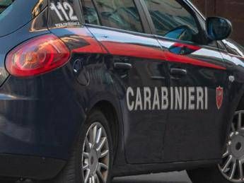 Donna accoltellata dal marito, è ricoverata in condizioni gravissime
