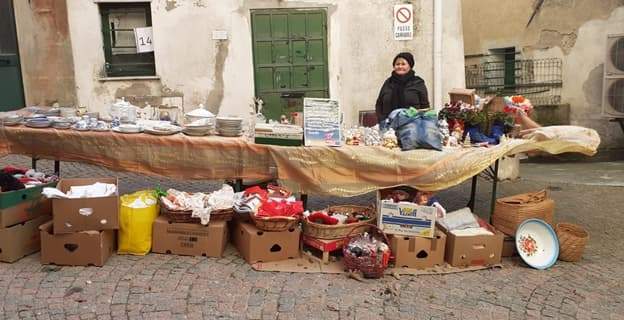 Anche il banco del San Antonio di Sassello al mercatino di Stella San Giovanni