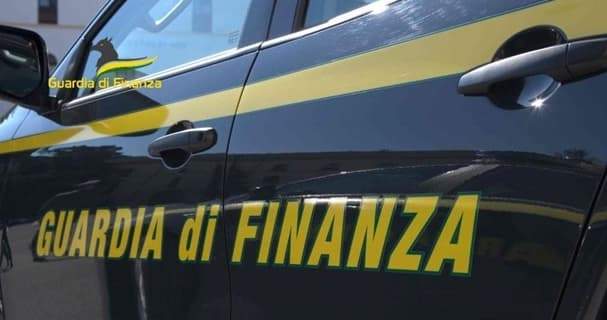 Savona, Albisola, Ponente sequestro in negozi di 3mila prodotti pericolosi