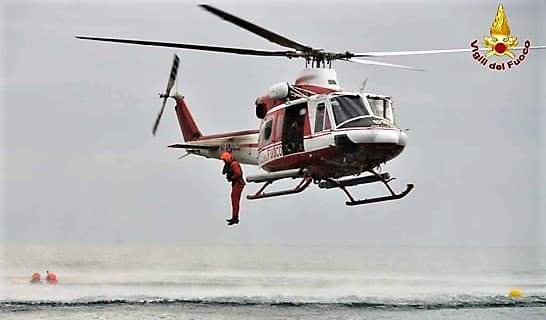 Difficile soccorso di 2 giovani canoisti sul fiume Entella, 1 in codice rosso al Gaslini