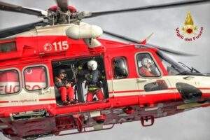 Vigli 1 del fuoco Genova addestramento