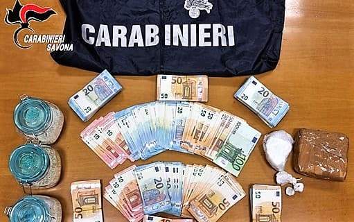 Azione dei carabinieri in centro Savona, sequestrati 700 gr di cocaina