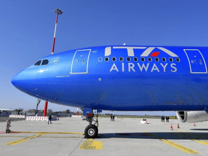 Collisione con gabbiani, boeing Palermo-Milano Linate costretto a rientrare