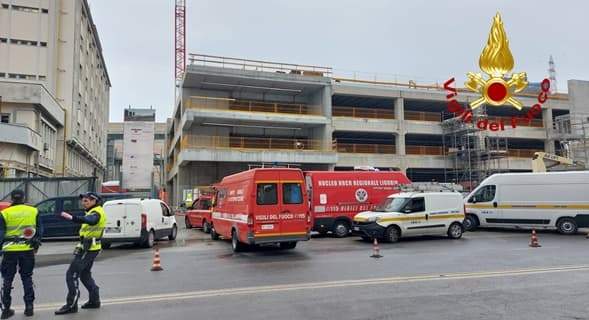 Fuga di gas dal cantiere Esselunga in via Albertazzi a Genova