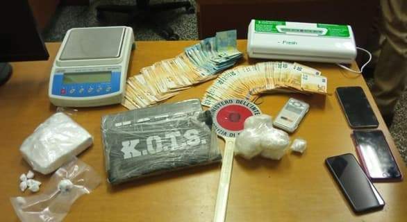 Incensurati con lavoro regolare arrestati con 3 kg di cocaina a Bolzaneto