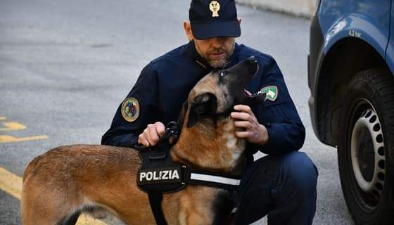 Contattavano i clienti nei bar, arrestati tre spacciatori del Levante ligure