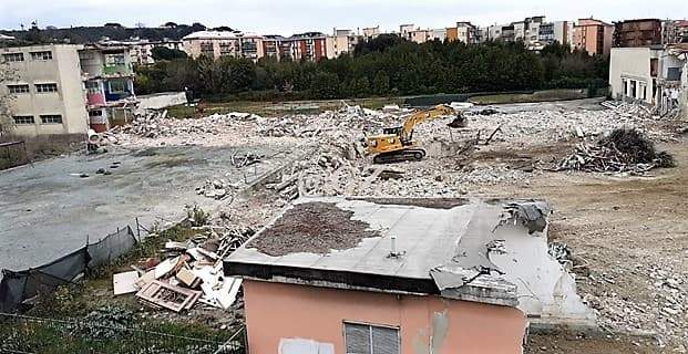 Via alle demolizioni del progetto San Pietro ad Albisola Sup… ermercati